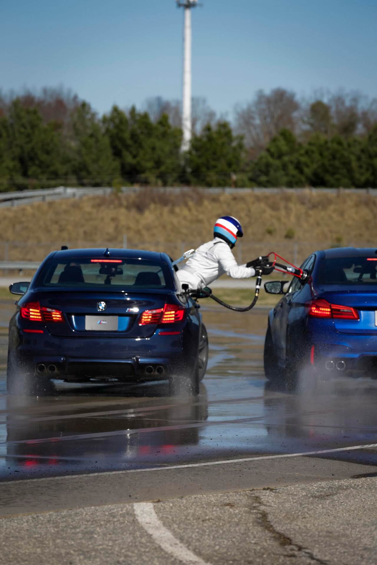 BMW si pripisuje dva GUINNESSOVE REKORDY™ za driftovanie v novom BMW M5